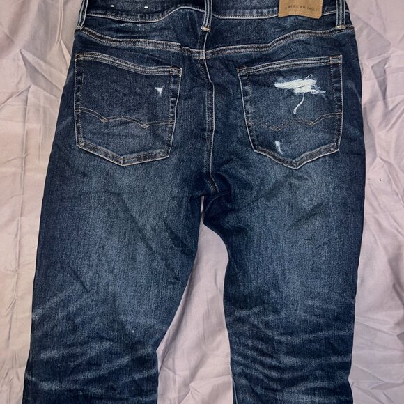 American Eagle Airflex+ distressed & repaired Athletic Skinny Jean. Size 32x30 - Picture 3 of 5